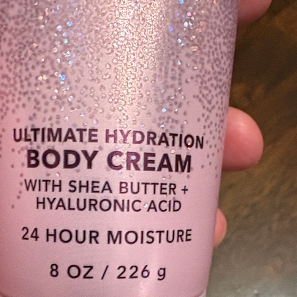 Bath & Body Works A Thousand Wishes Body Cream - Pink and White - Picture 4 of 6
